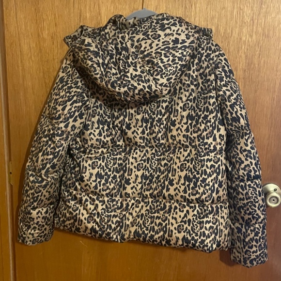 J Crew Lepard puffer Medium with detachable hood - Picture 2 of 2